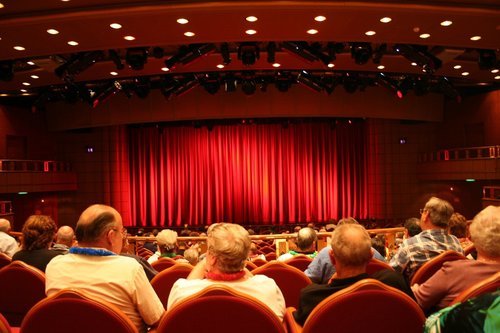 Things to Consider When Setting Up a Home Cinema for Elderly People